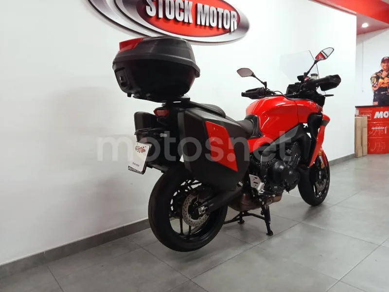 Yamaha Tracer 9 – Vista 7