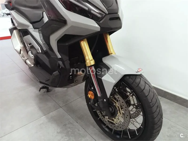 Honda X-ADV – Vista 11