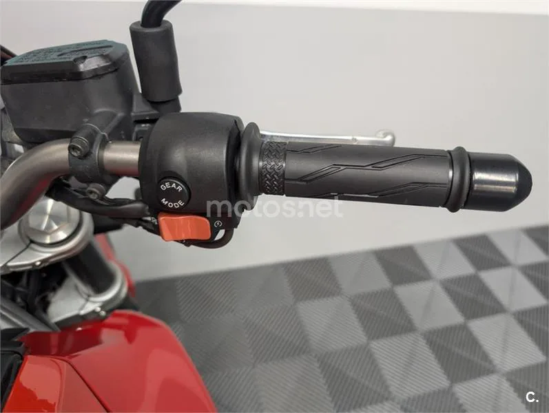 Aprilia Mana 850 – Vista 12