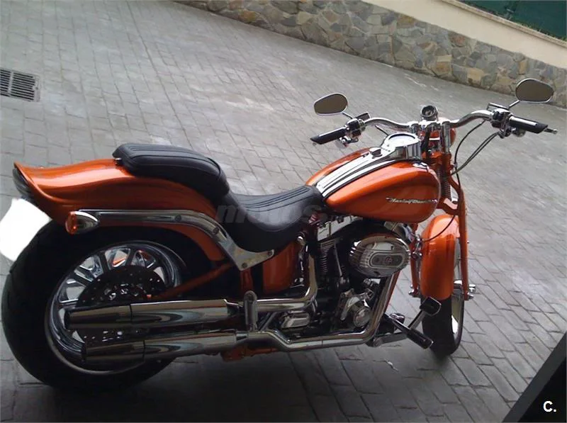 Harley-Davidson CVO Softail Springer – Vista 6