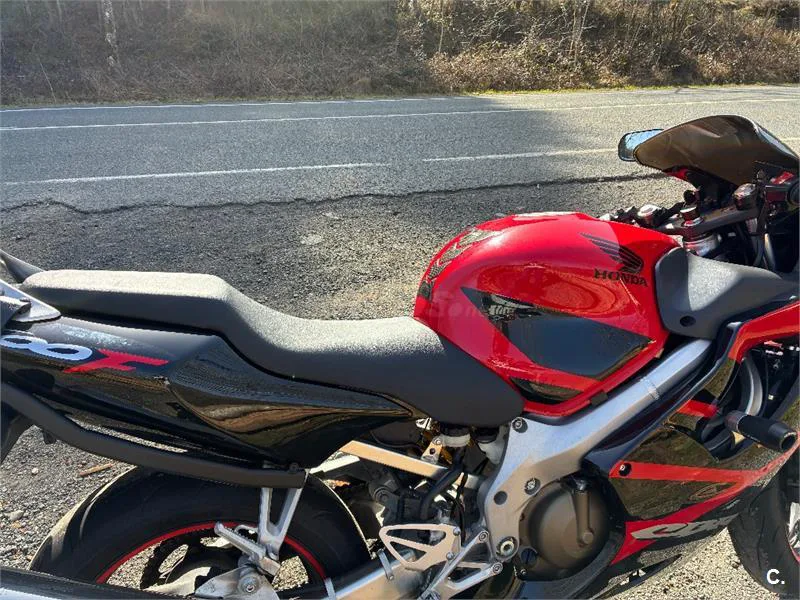 Honda CBR 600F – Vista 4