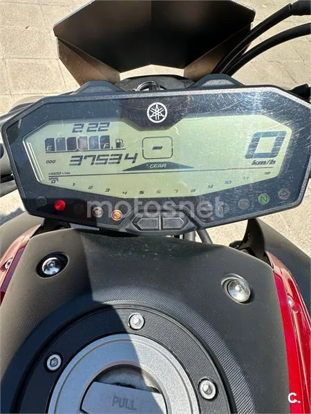 Yamaha MT-07 – Vista 7