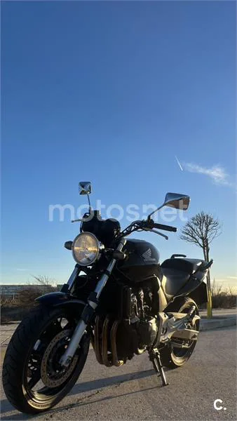 Honda CBF 600N – Vista 3