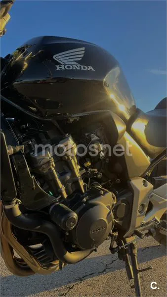 Honda CBF 600N – Vista 7