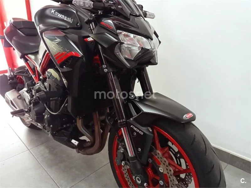 Kawasaki Z900 – Vista 12