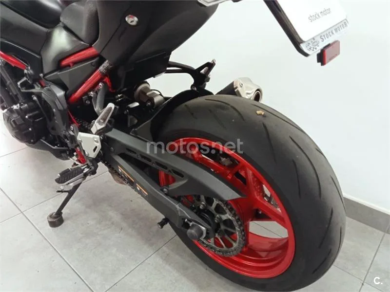 Kawasaki Z900 – Vista 5