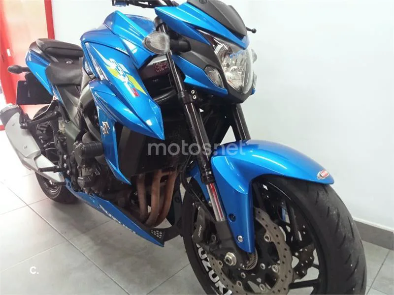 Suzuki GSX-S750 – Vista 11
