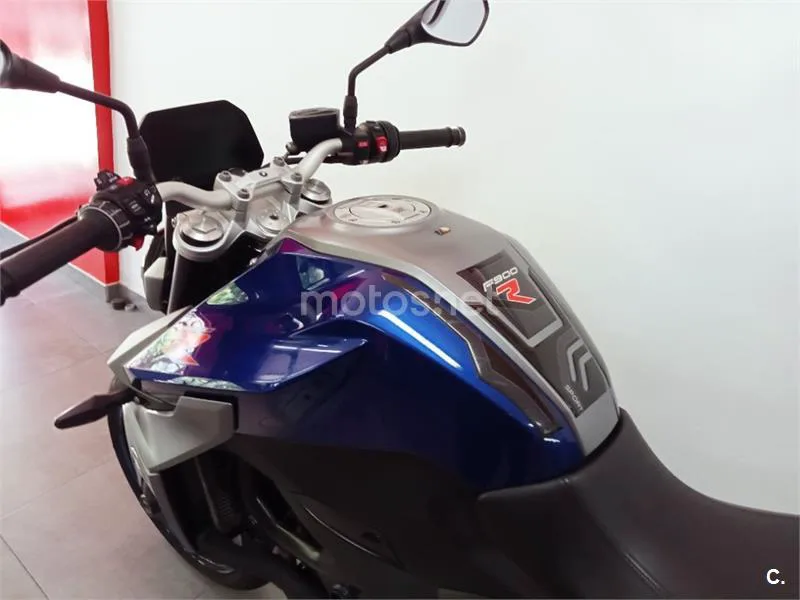 BMW F 900 R – Vista 4
