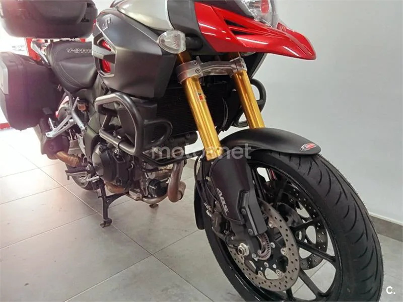 Suzuki V-Strom 1000 – Vista 11