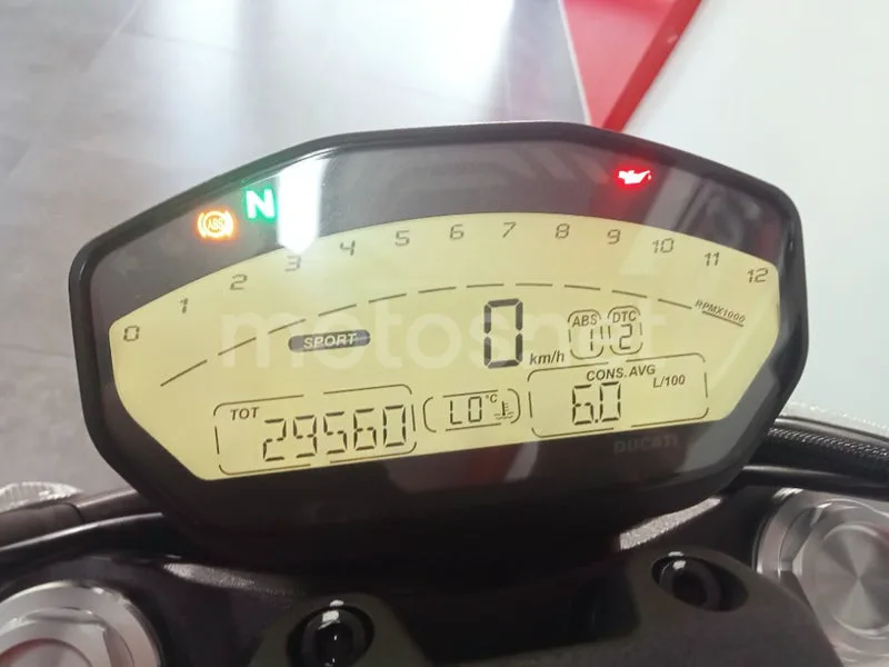 Ducati Monster 821 – Vista 12