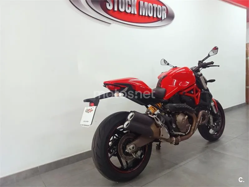 Ducati Monster 821 – Vista 8