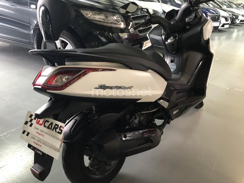 Kymco Super Dink 125 – Vista 6