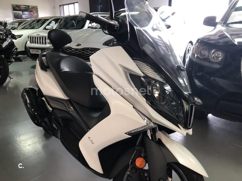 Kymco Super Dink 125 – Vista 7