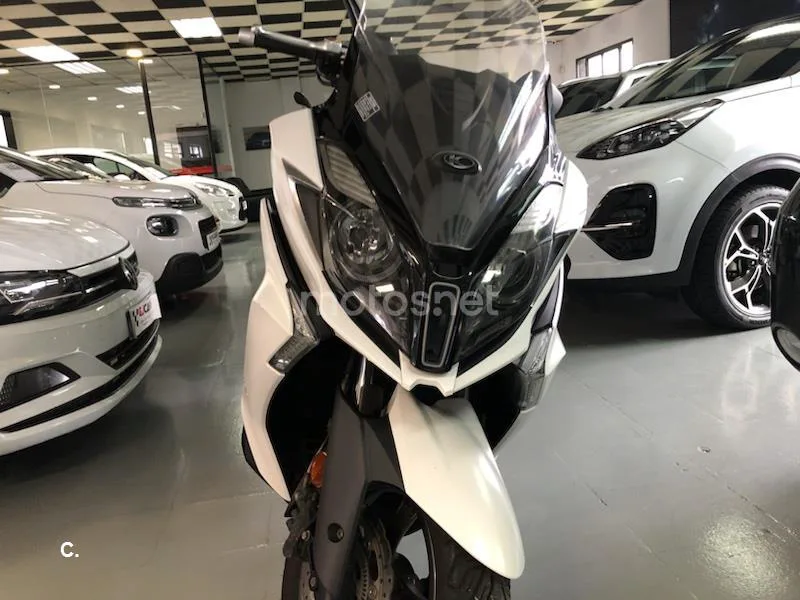 Kymco Super Dink 125 – Vista 9