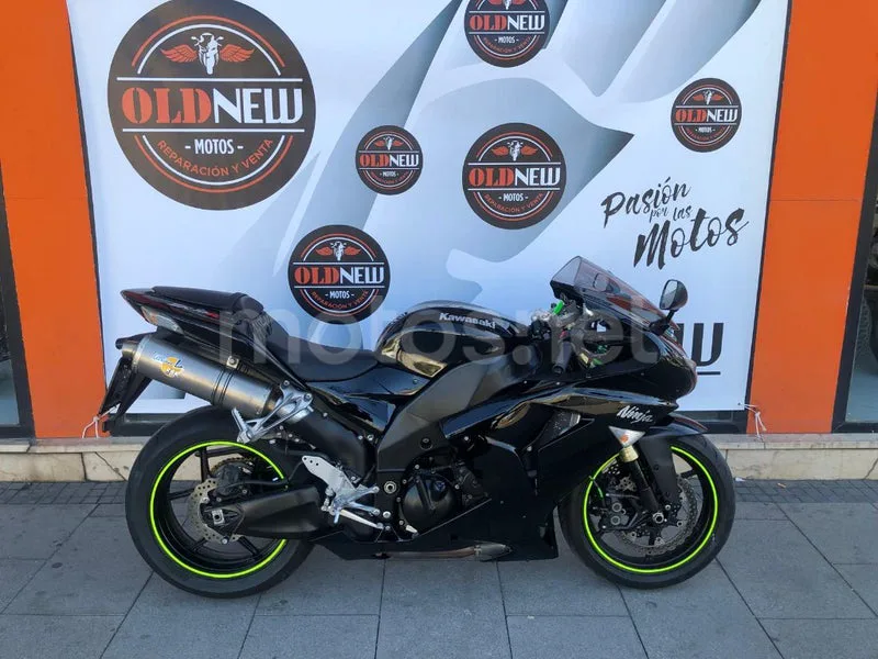 Kawasaki Ninja ZX-10R – Vista 12