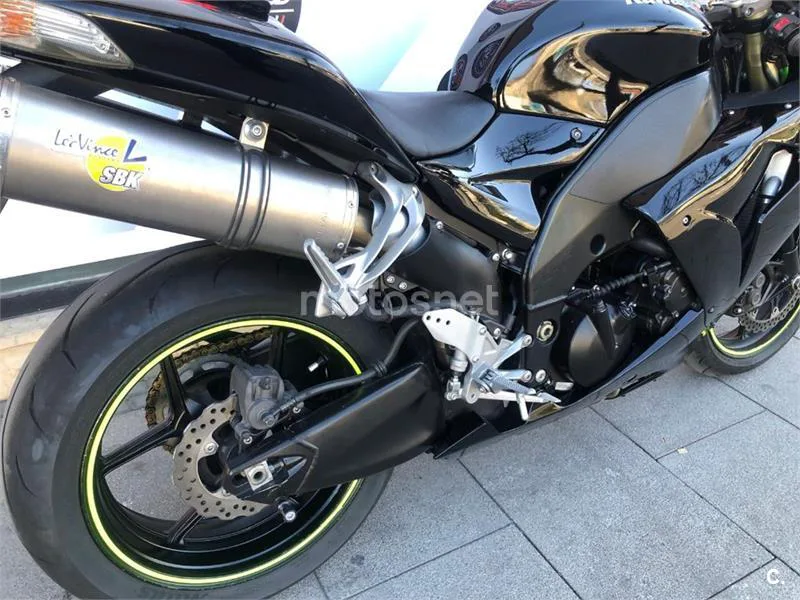 Kawasaki Ninja ZX-10R – Vista 8