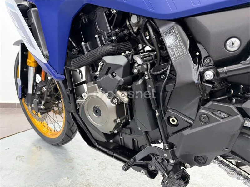 Suzuki V-Strom 800 – Vista 11