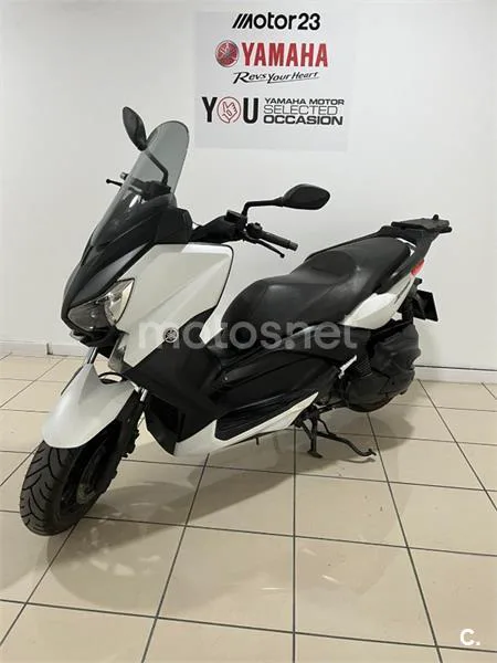 Yamaha XMAX 400 – Vista 4