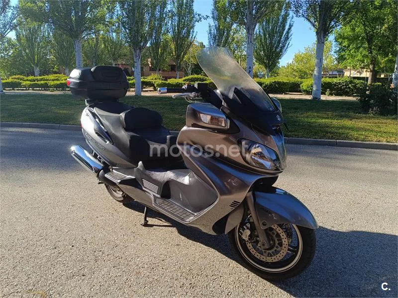 Suzuki Burgman 650 Executive – Vista 3