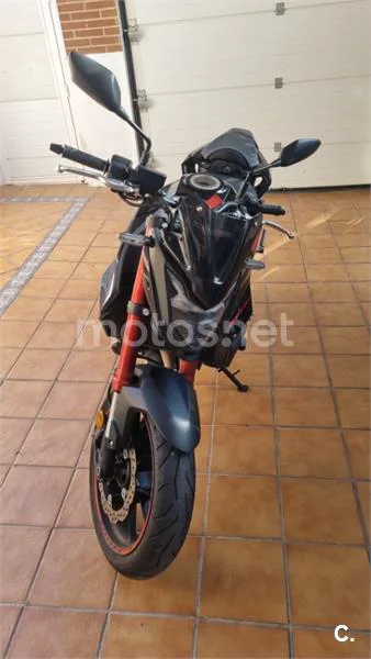 Honda CB 750 – Vista 2