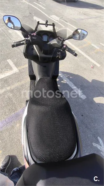 Kymco Super Dink 300i – Vista 5