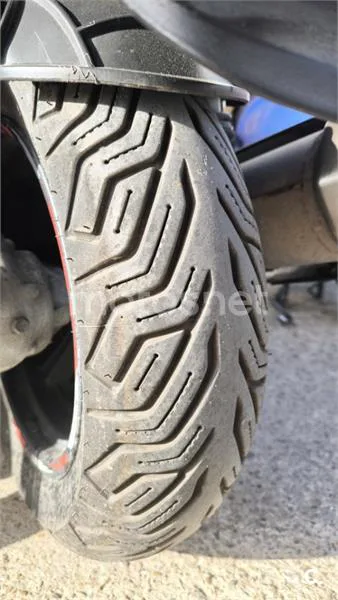 Kymco Super Dink 300i – Vista 7