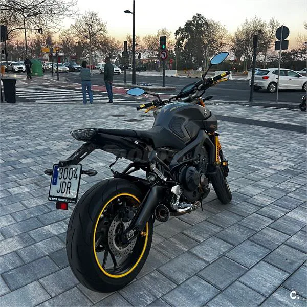 Yamaha MT-09 – Vista 2
