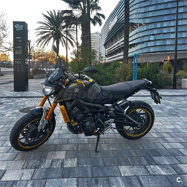 Yamaha MT-09 – Vista 4