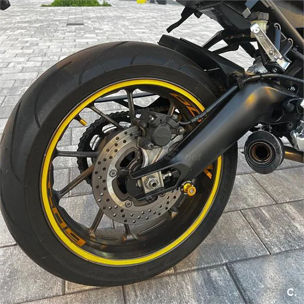 Yamaha MT-09 – Vista 7