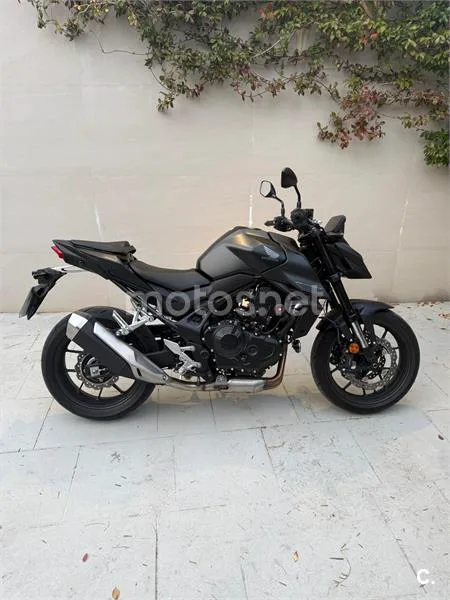 Honda CB 750 – Vista 2