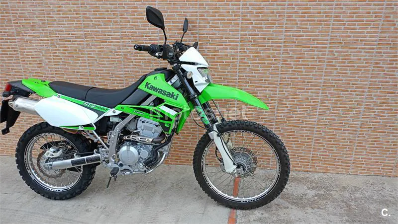 Kawasaki KLX250 – Vista 2