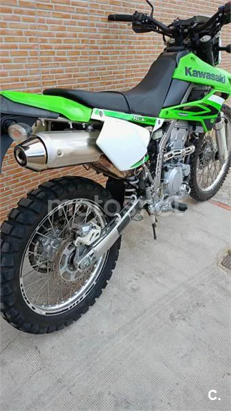 Kawasaki KLX250 – Vista 5