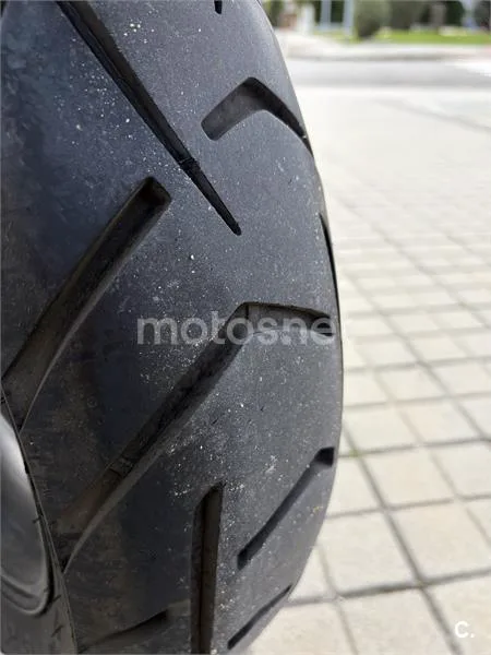 Suzuki V-Strom 650 – Vista 5