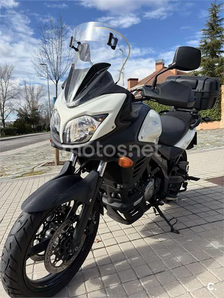 Suzuki V-Strom 650 – Vista 10