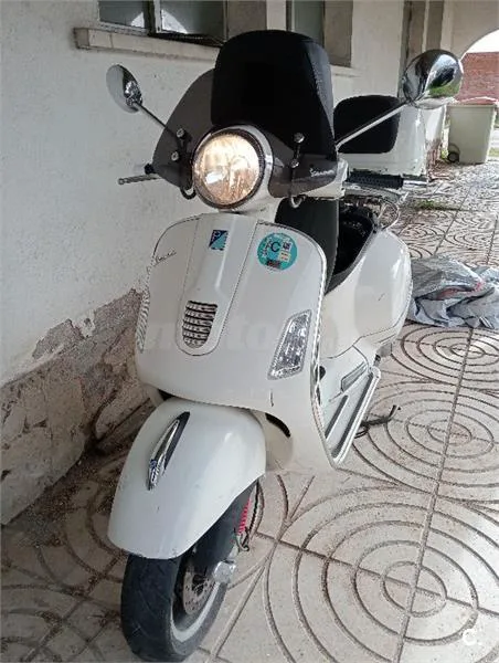 Vespa GTS 300 ie Super – Vista 7