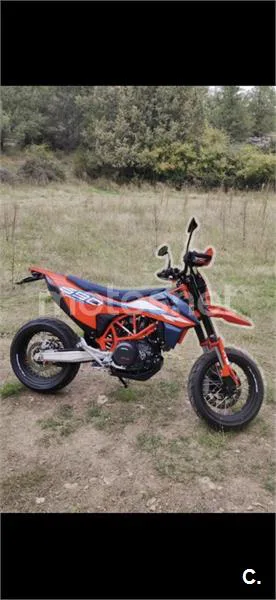 KTM 690 SMC R – Vista 2