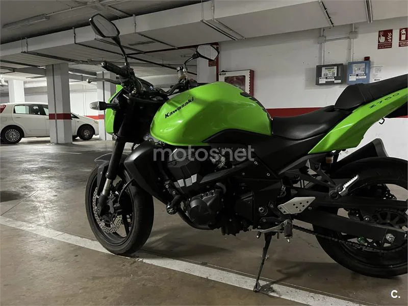Kawasaki Z 750 – Vista 2