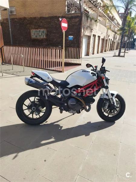 Ducati Monster 796 – Vista 6
