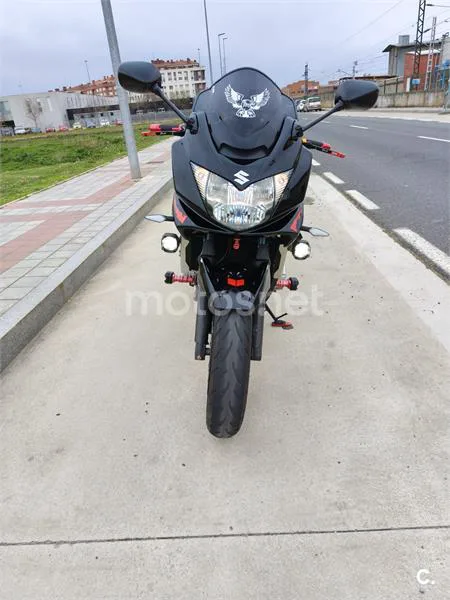 Suzuki Bandit 650 S – Vista 3