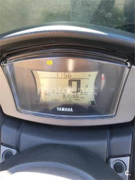 Yamaha NMAX – Vista 4