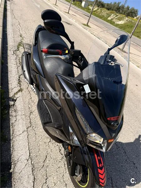 Kymco Grand Dink 300 – Vista 4