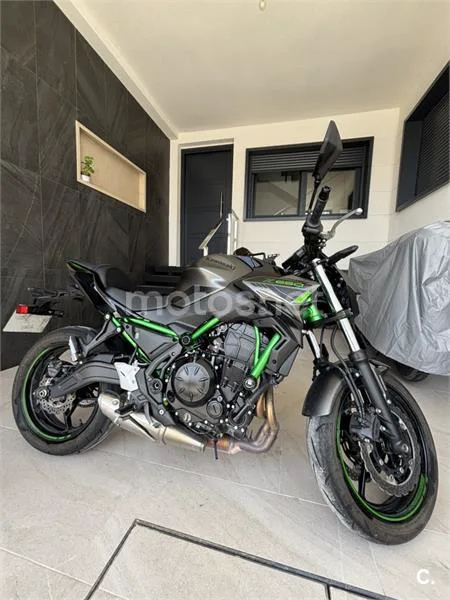 Kawasaki Z 650 – Vista 4