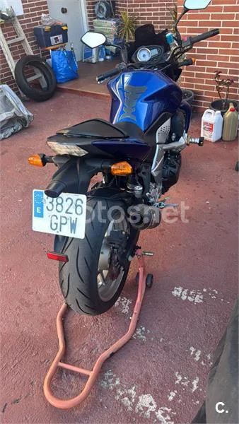 Kawasaki Z750 – Vista 13