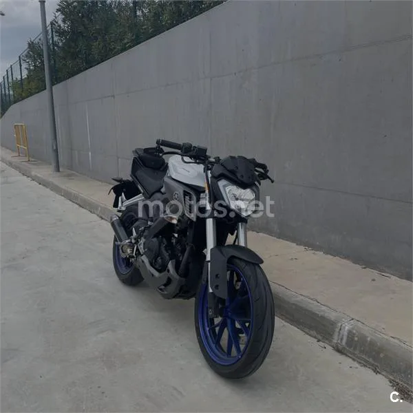 Yamaha MT-125 – Vista 3