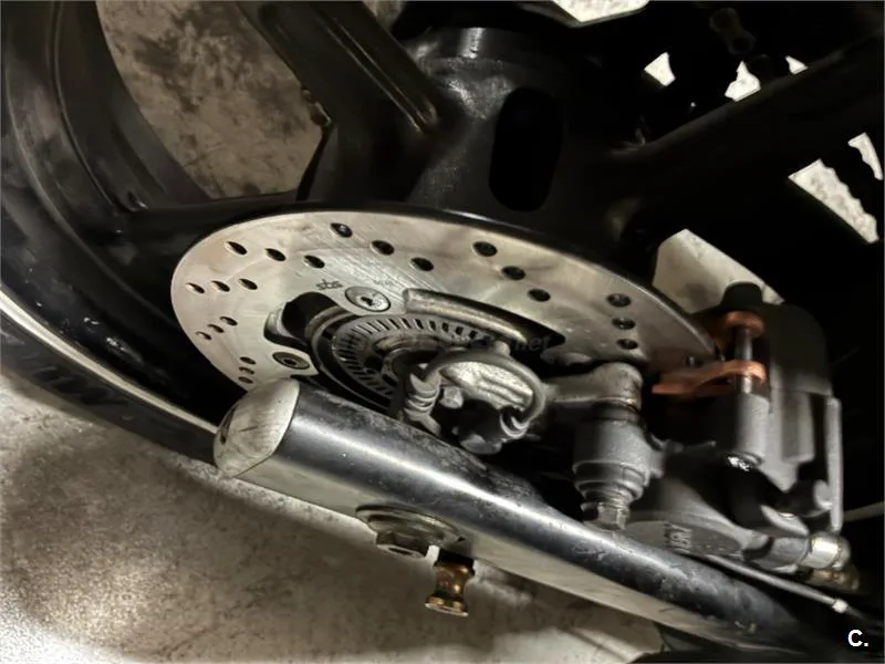 Suzuki Gladius 650 – Vista 5