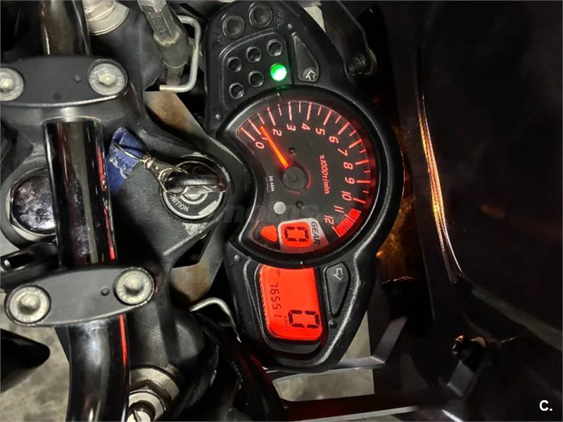 Suzuki Gladius 650 – Vista 6