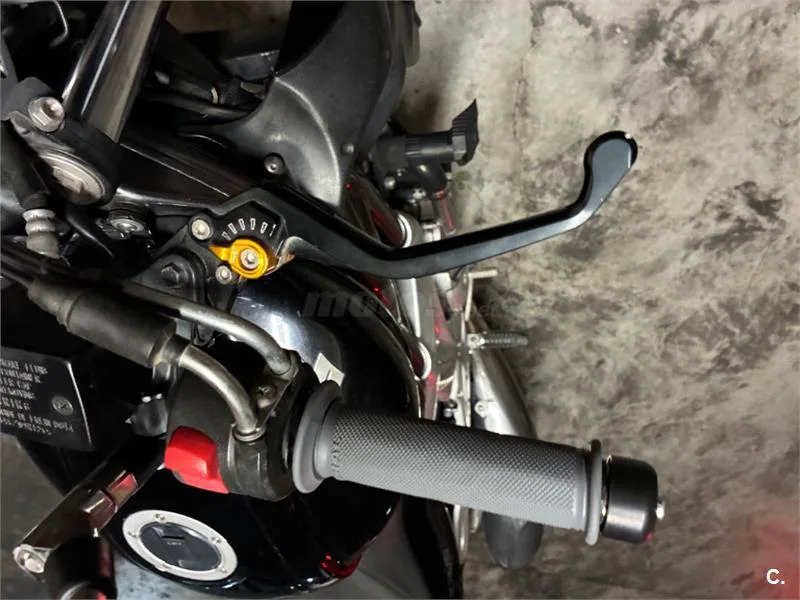 Suzuki Gladius 650 – Vista 7