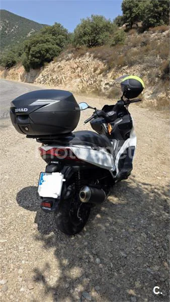 Kymco Grand Dink 125 – Vista 10