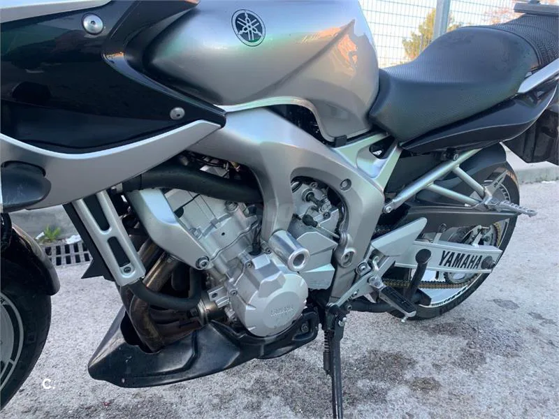 Yamaha FZ6 S – Vista 4