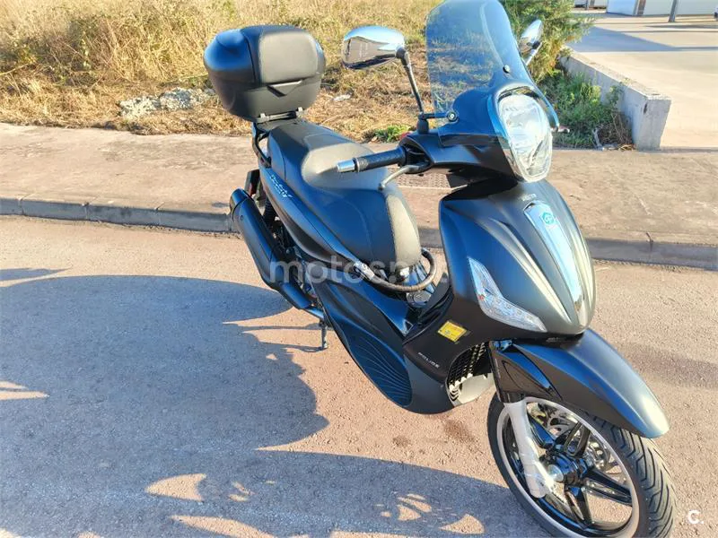 Piaggio Beverly – Vista 3